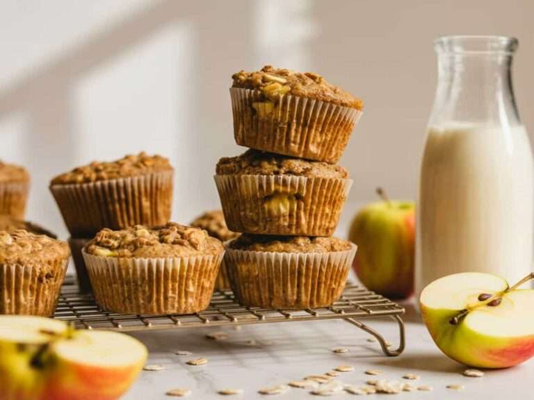 Healthy Apple Cinnamon Oat Bran Muffins for Perfect Breakfast